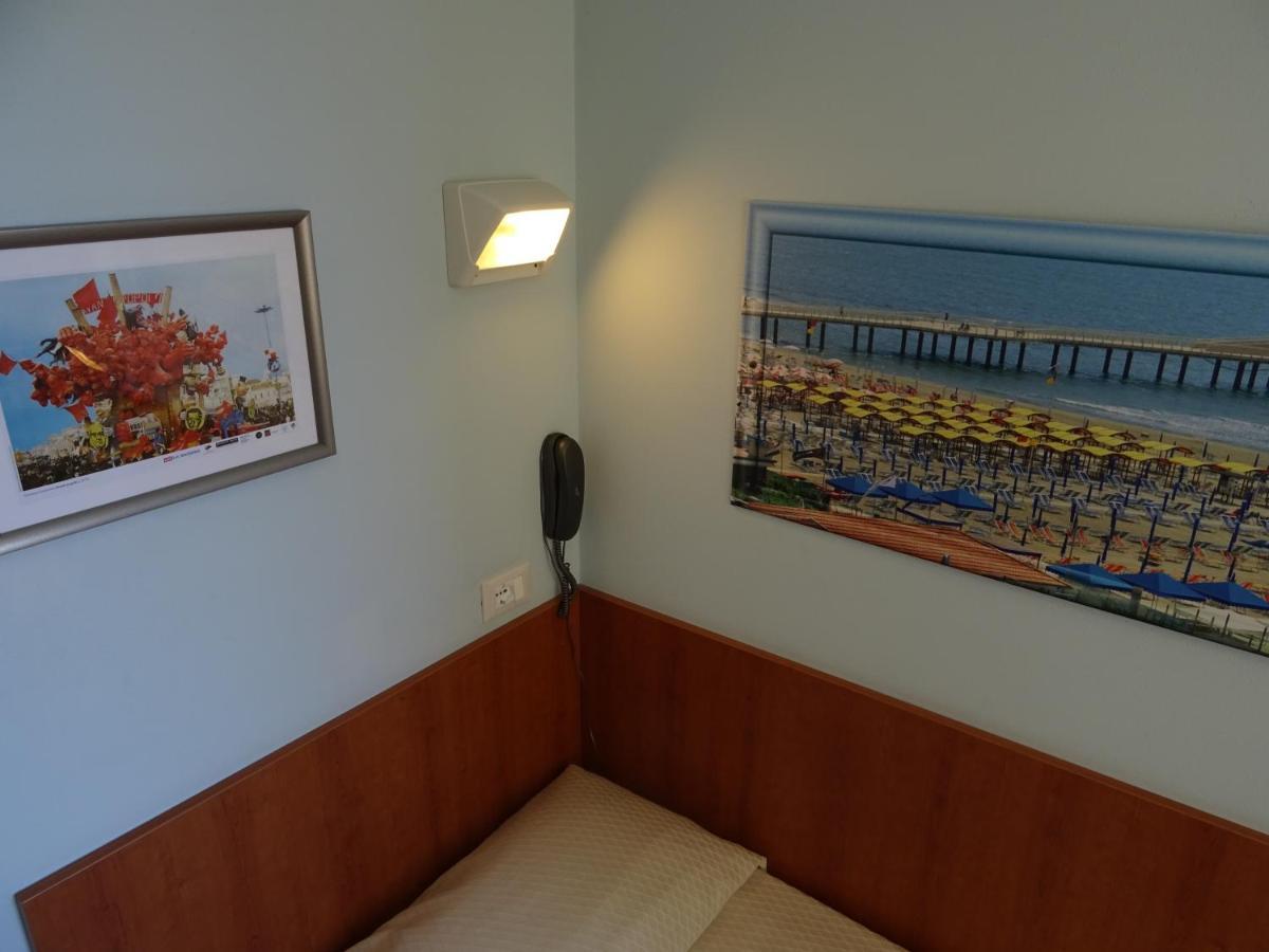 Dependance Dell'Hotel Sole E Mare Lido di Camaiore Esterno foto