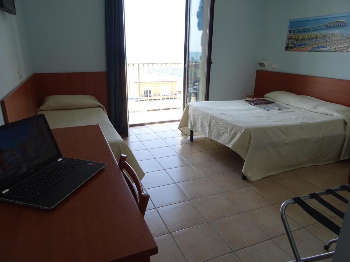 Dependance Dell'Hotel Sole E Mare Lido di Camaiore Esterno foto