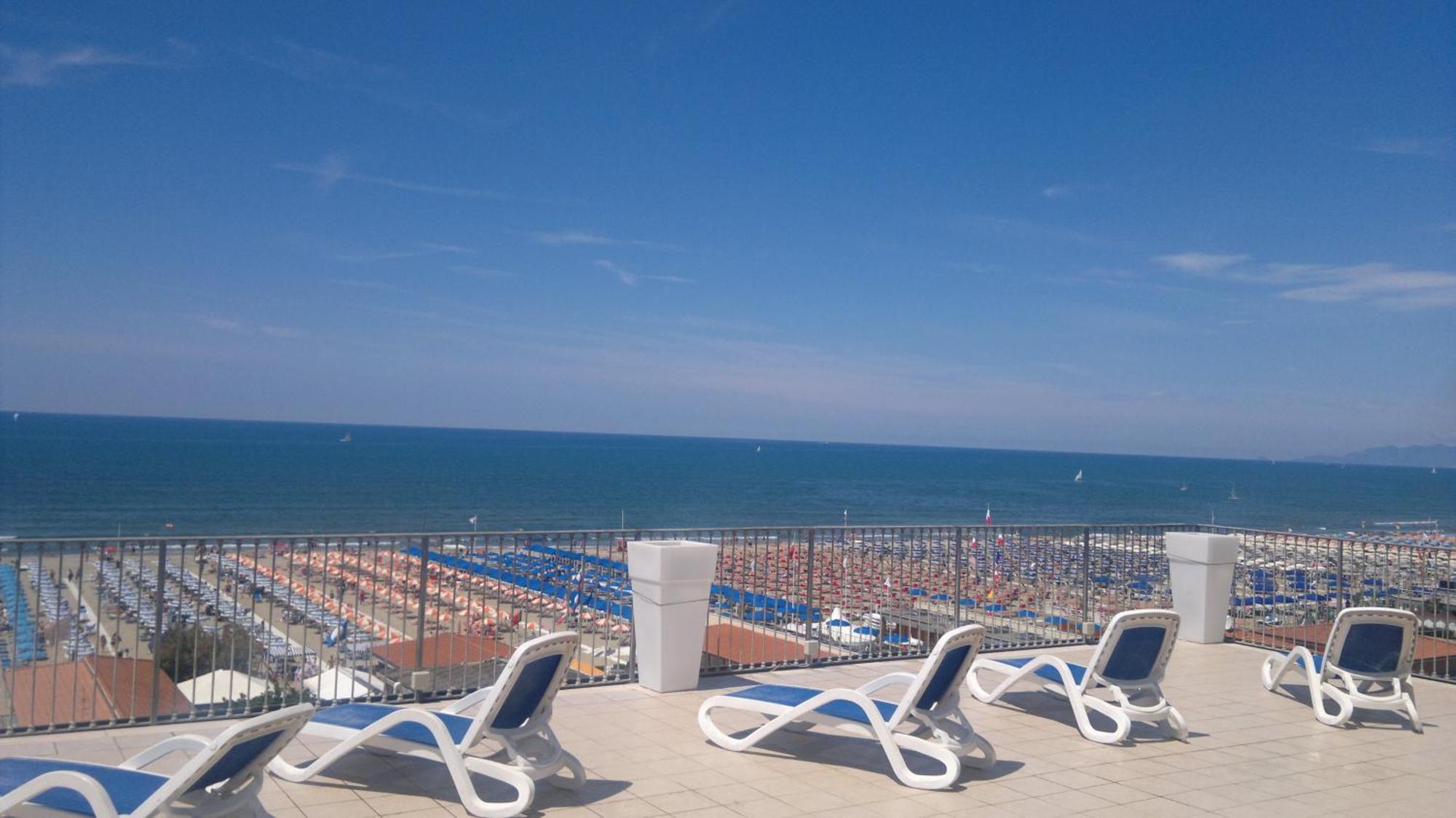 Dependance Dell'Hotel Sole E Mare Lido di Camaiore Esterno foto
